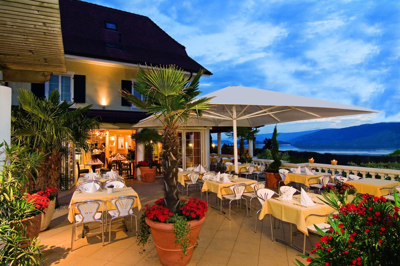 Restaurant-Hotel Seeblick Morigen エクステリア 写真
