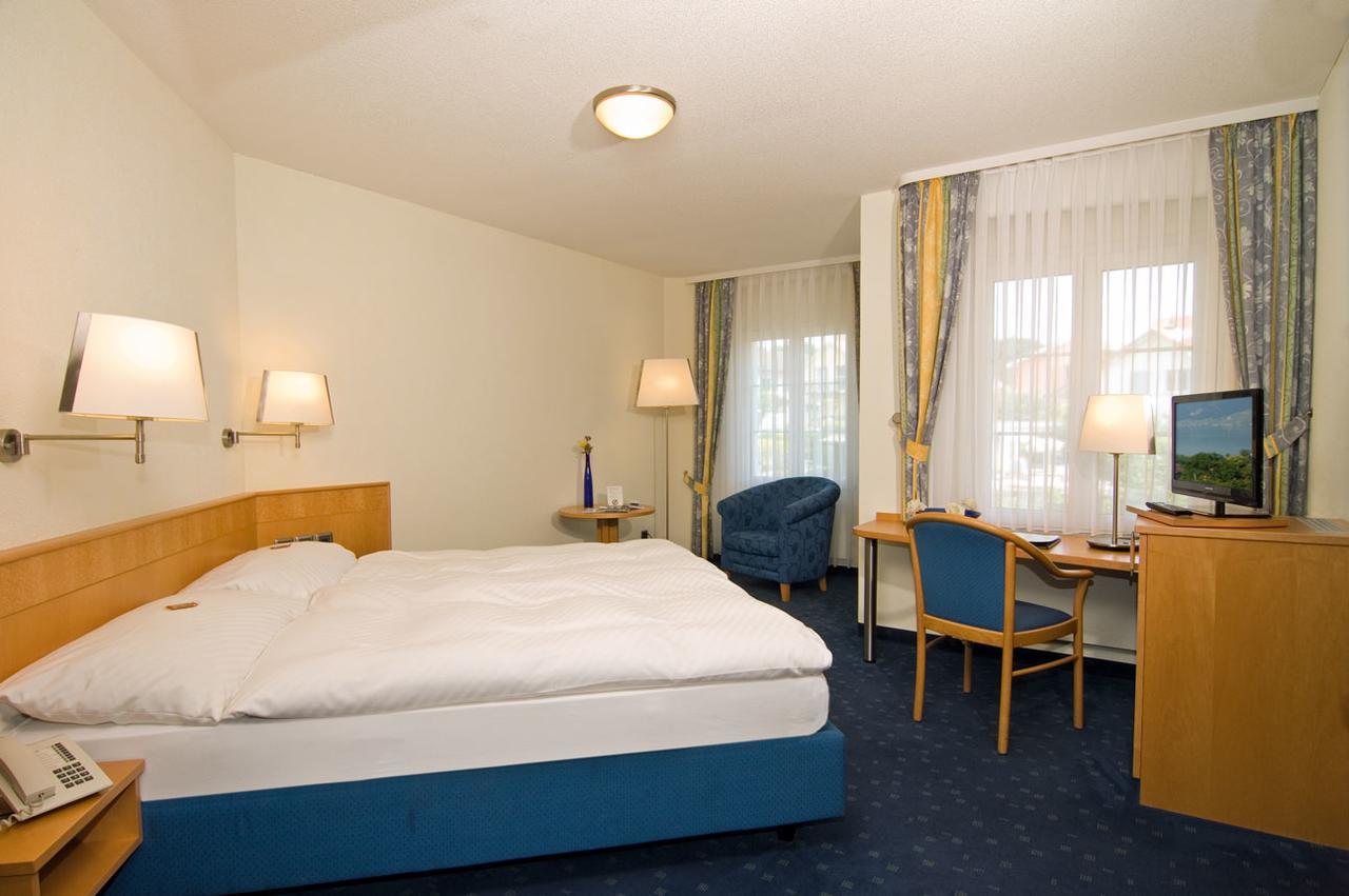 Restaurant-Hotel Seeblick Morigen エクステリア 写真
